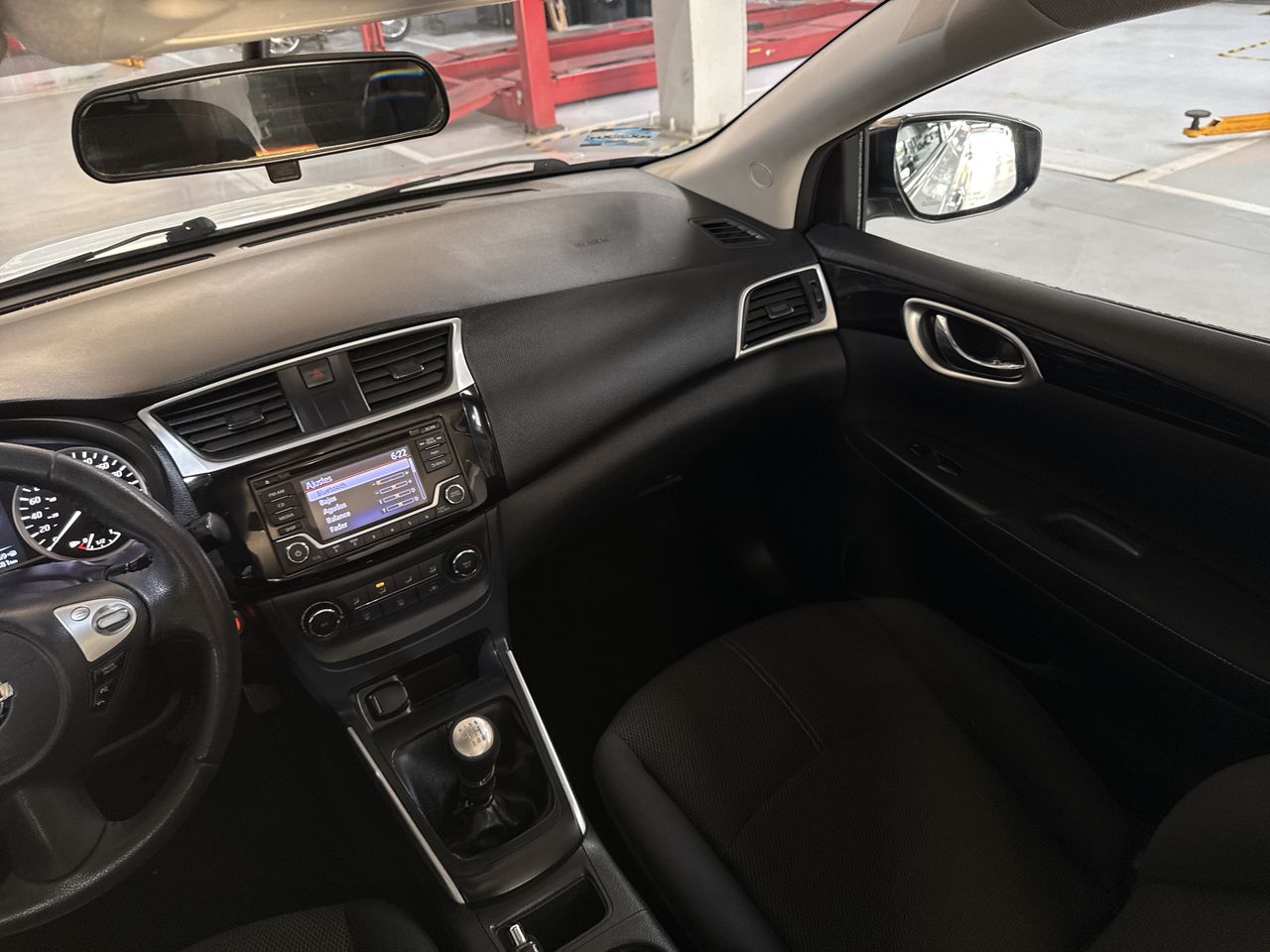 2017 Nissan SENTRA ADVANCE MT
