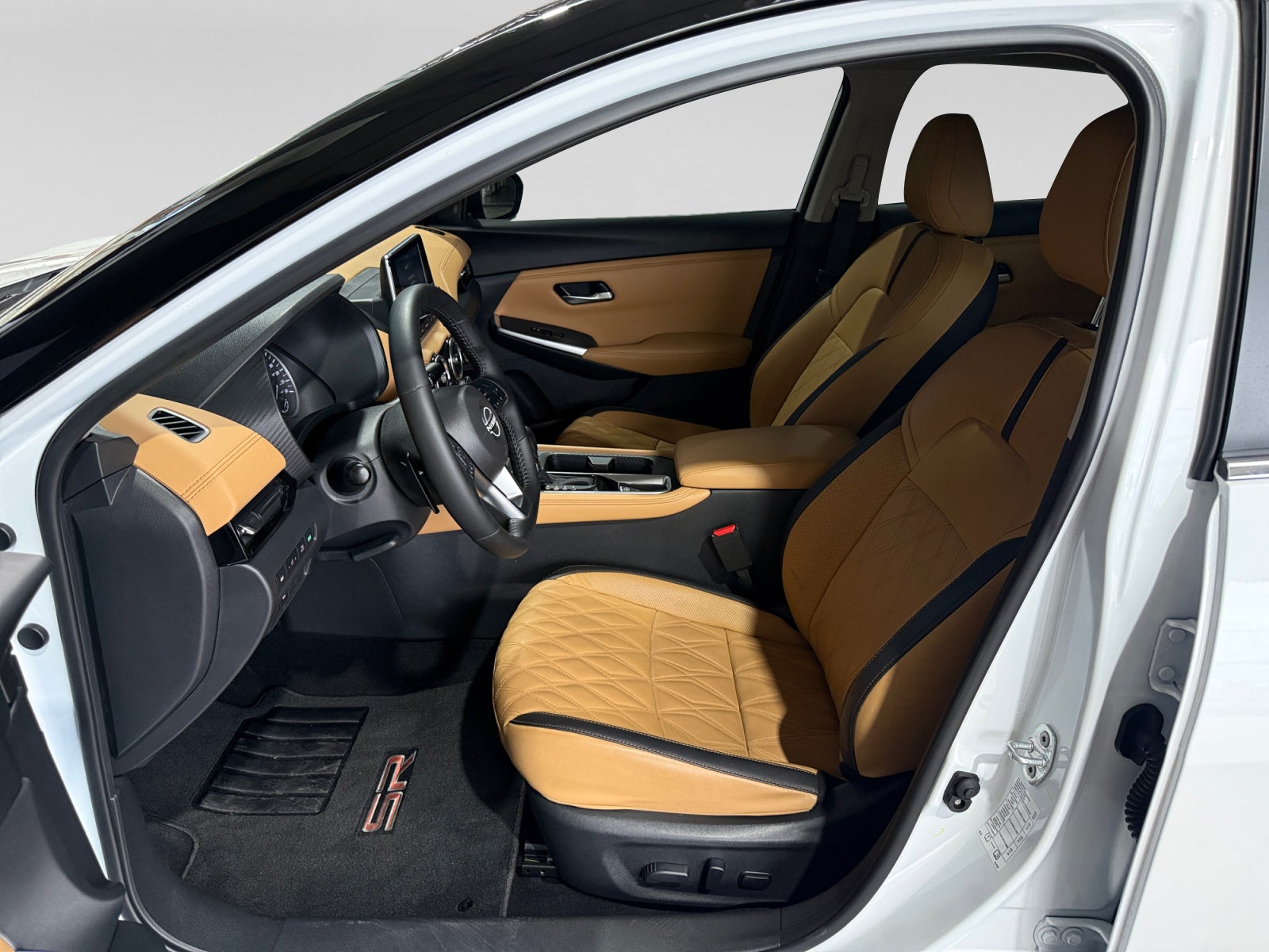 2025 Nissan SENTRA SR PLATINUM BITONO CVT 25