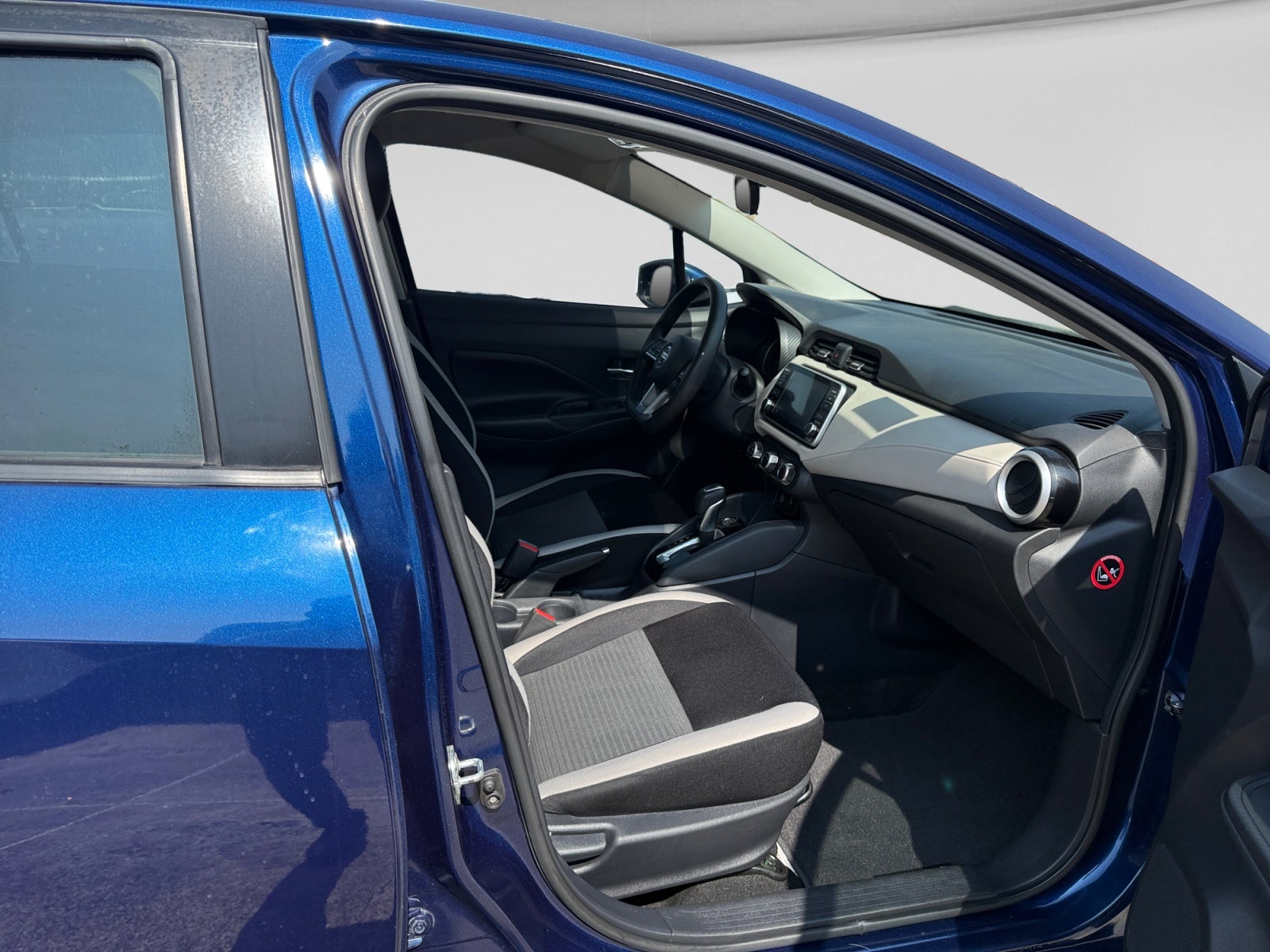 2020 Nissan VERSA ADVANCE CVT 22