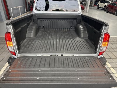 2025 Nissan FRONTIER XE TM 25
