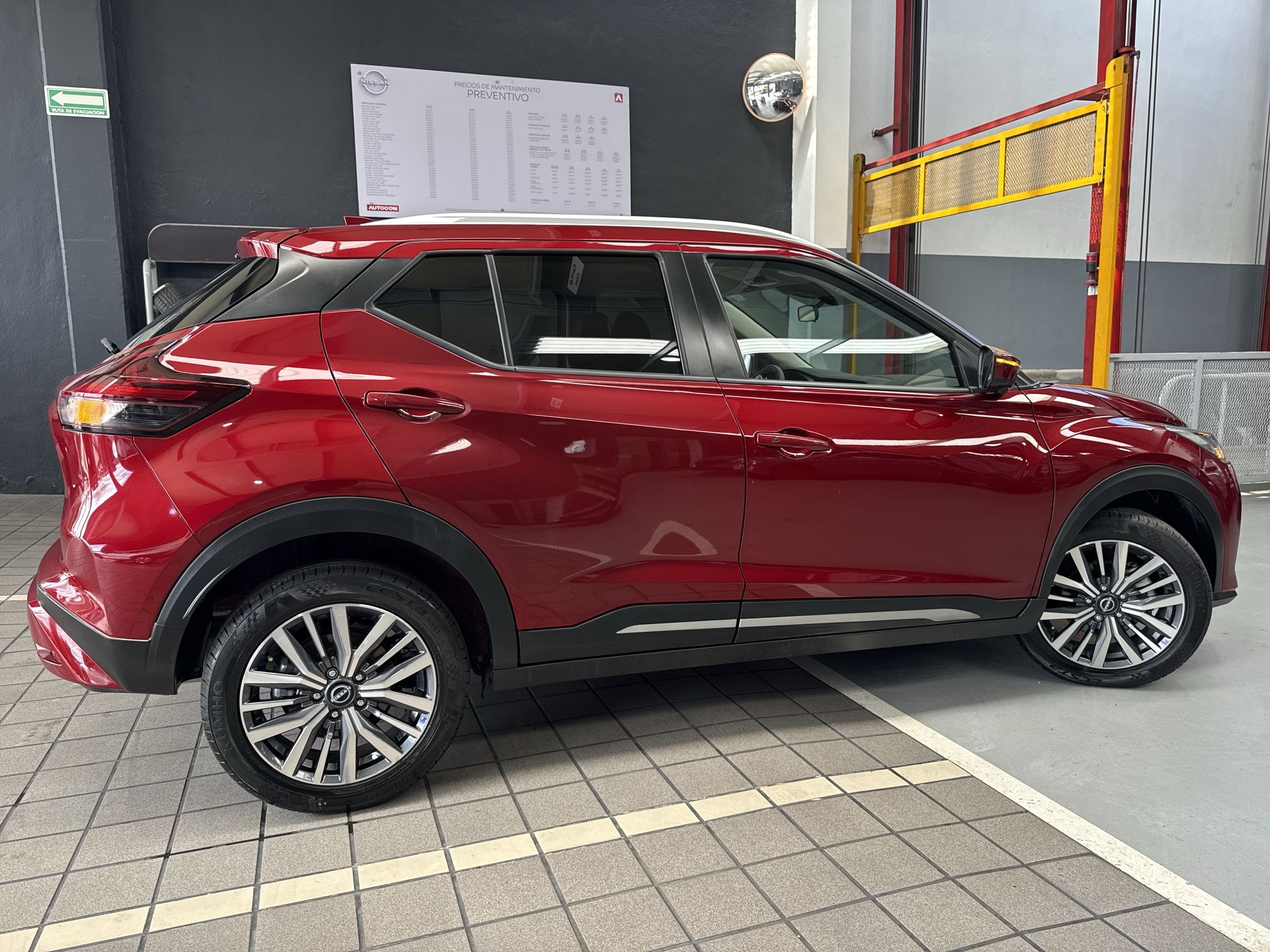 2024 Nissan KICKS PLATINUM 1.6 LTS CVT 24