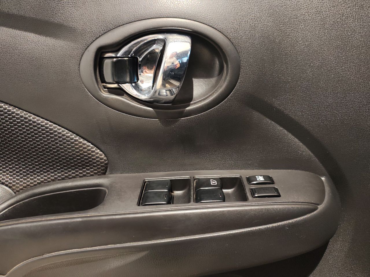 2018 Nissan VERSA ADVANCE MT AC