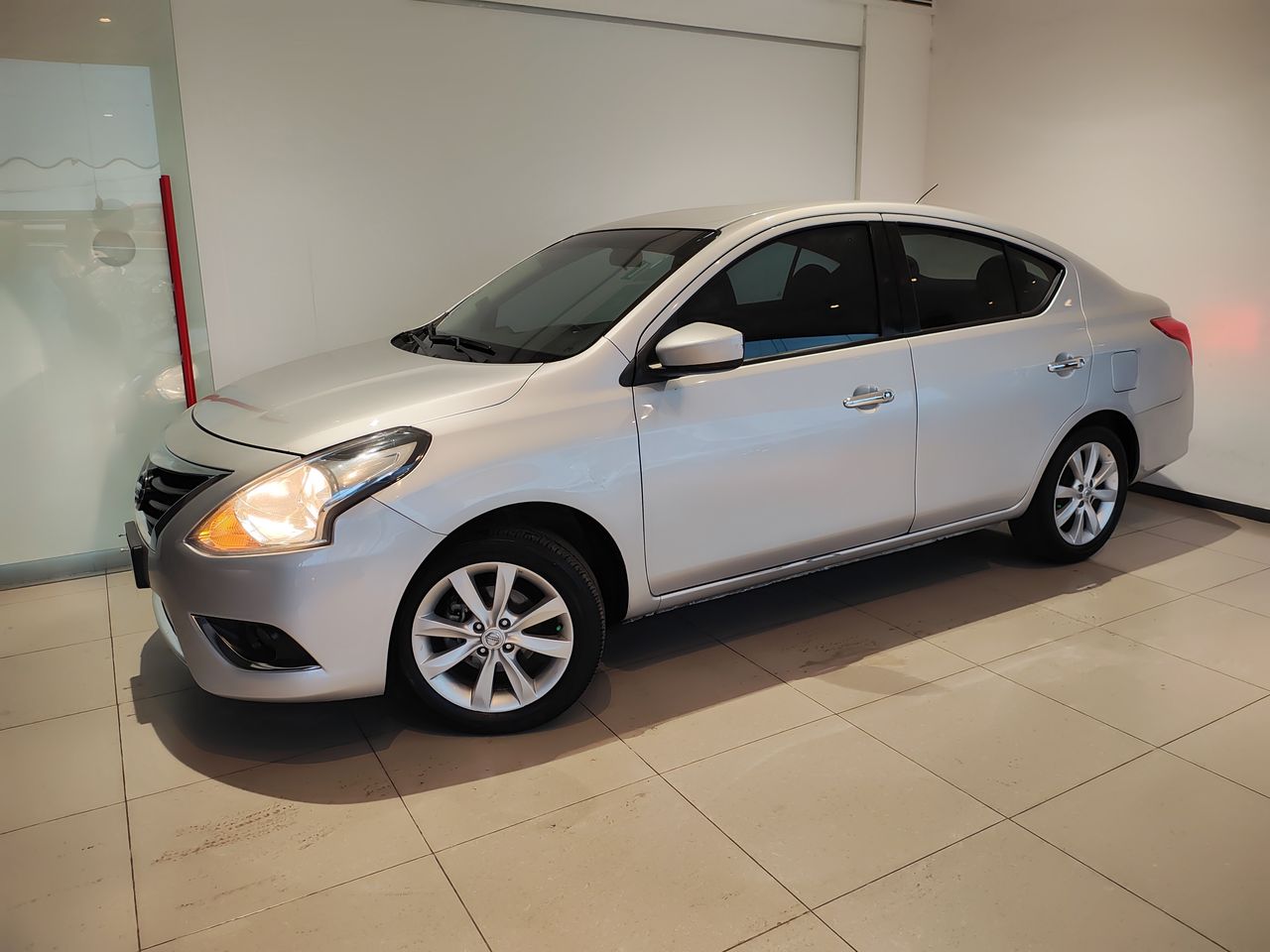 2018 Nissan VERSA ADVANCE MT AC