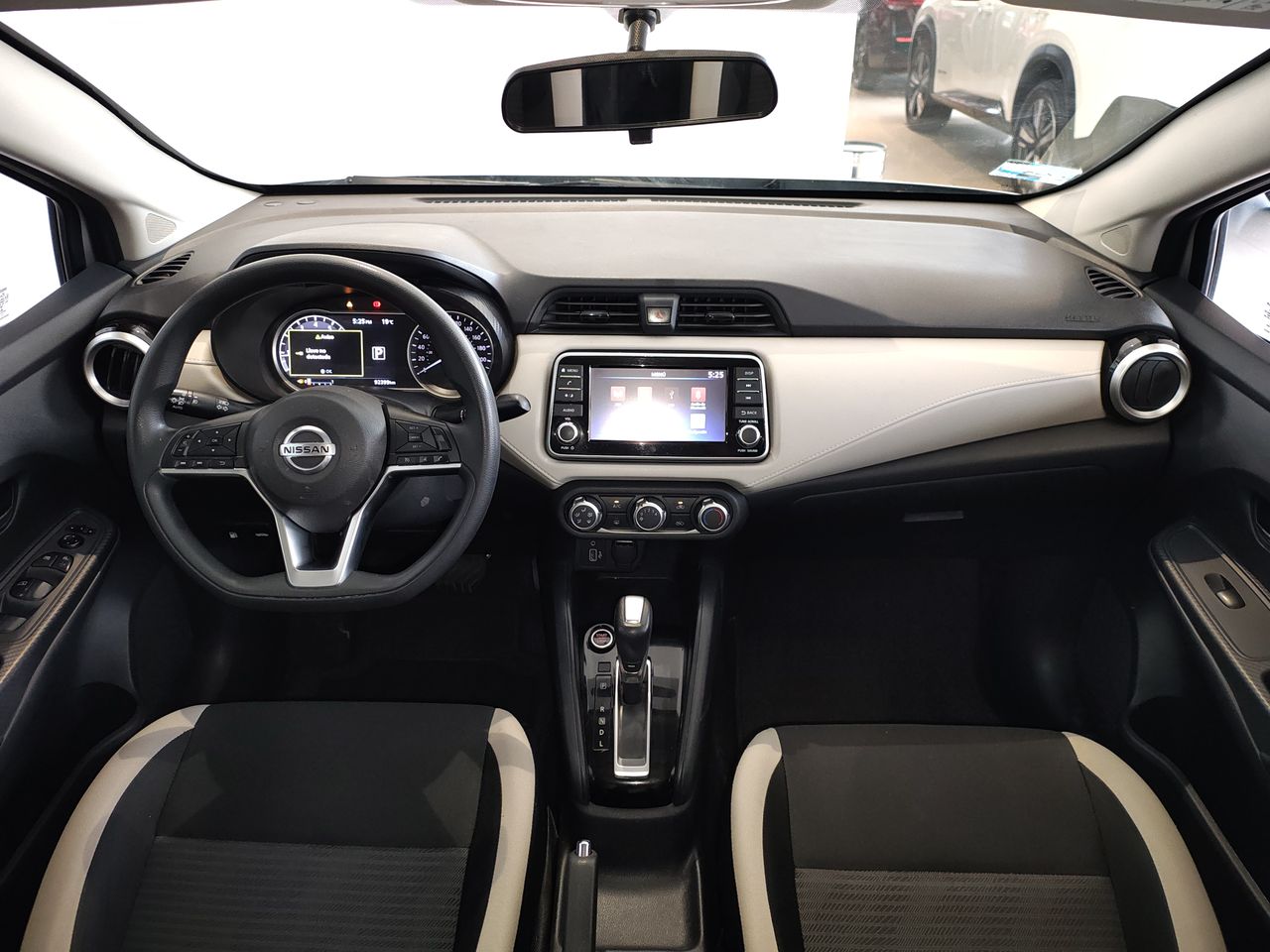 2021 Nissan VERSA ADVANCE CVT 21