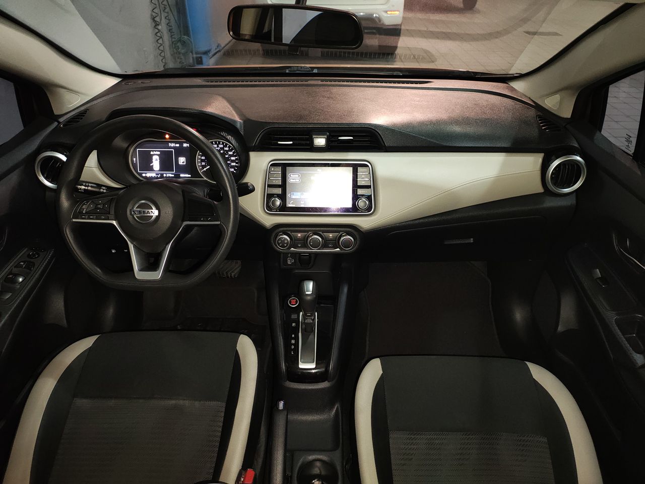 2020 Nissan VERSA ADVANCE CVT