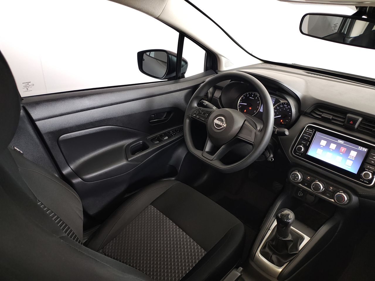 2024 Nissan VERSA SENSE MT 24