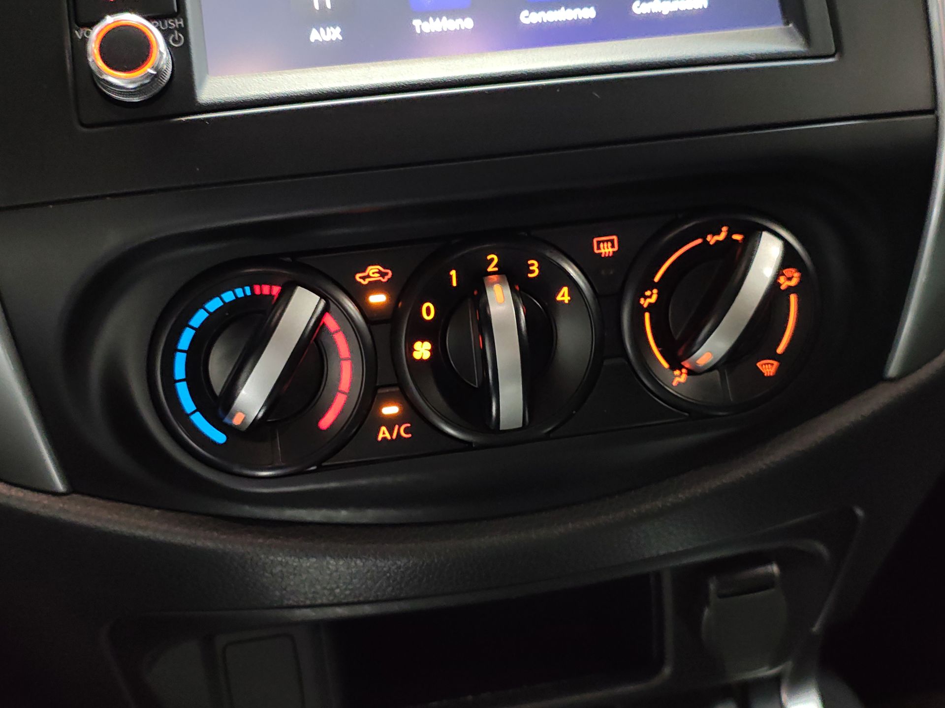 2024 Nissan FRONTIER FRONTIER LE TM 24