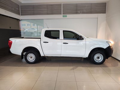 2020 Nissan NP300 DOBLE CABINA SE TM AC PAQ SEG 6VEL