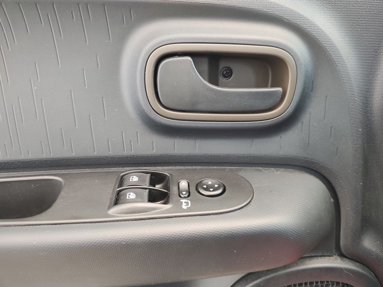 2024 FIAT MOBI TREKKING