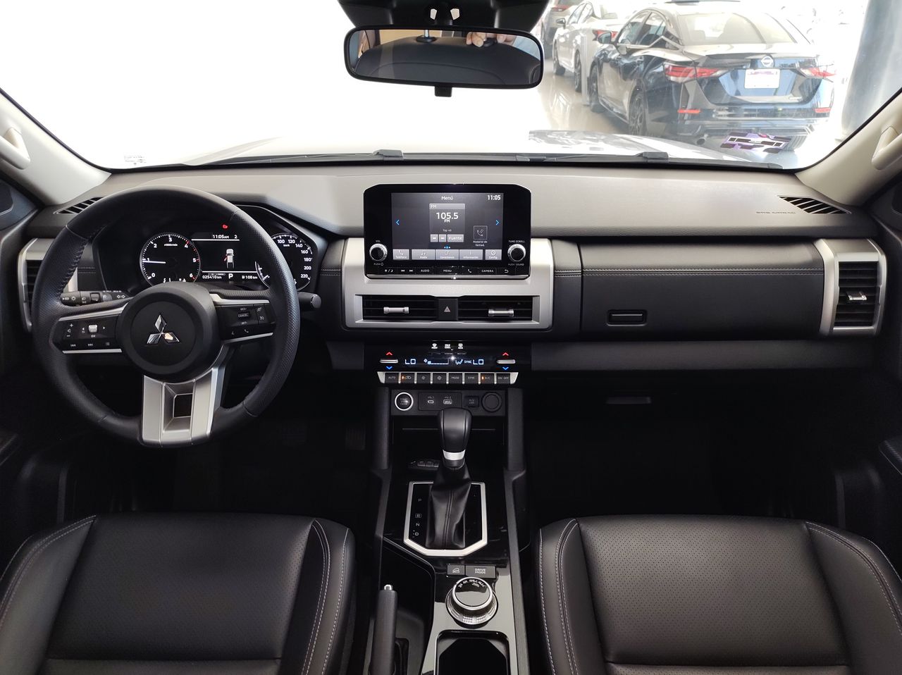 2025 Mitsubishi L200 GLS LIMITED AT 4X4 DSL