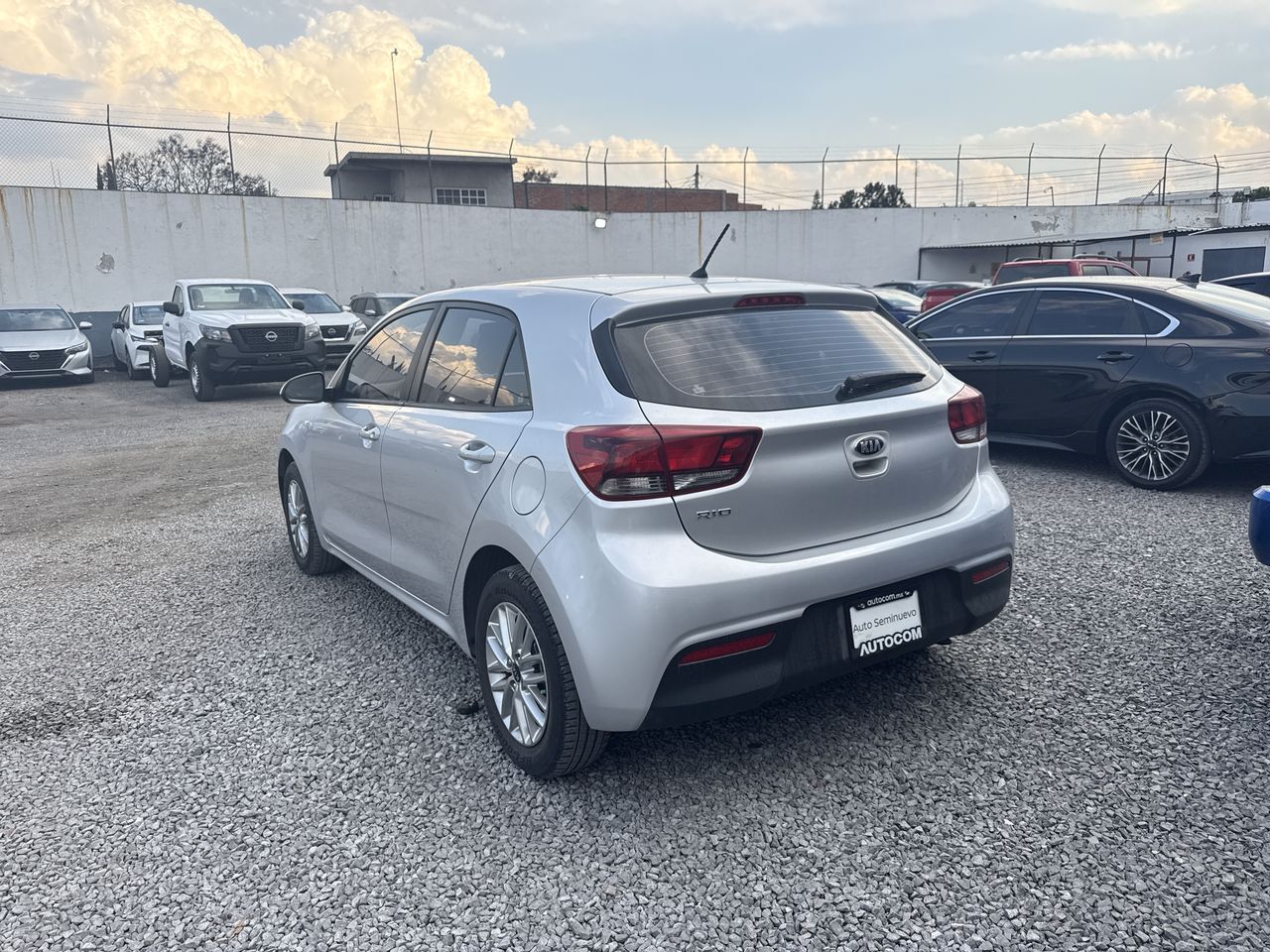 2018 Kia RIO LX 1.6 AT