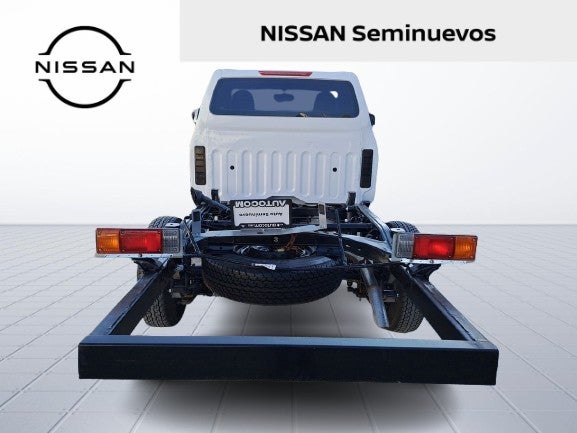 2024 Nissan NP300 NP300 CHASIS TM AC 24