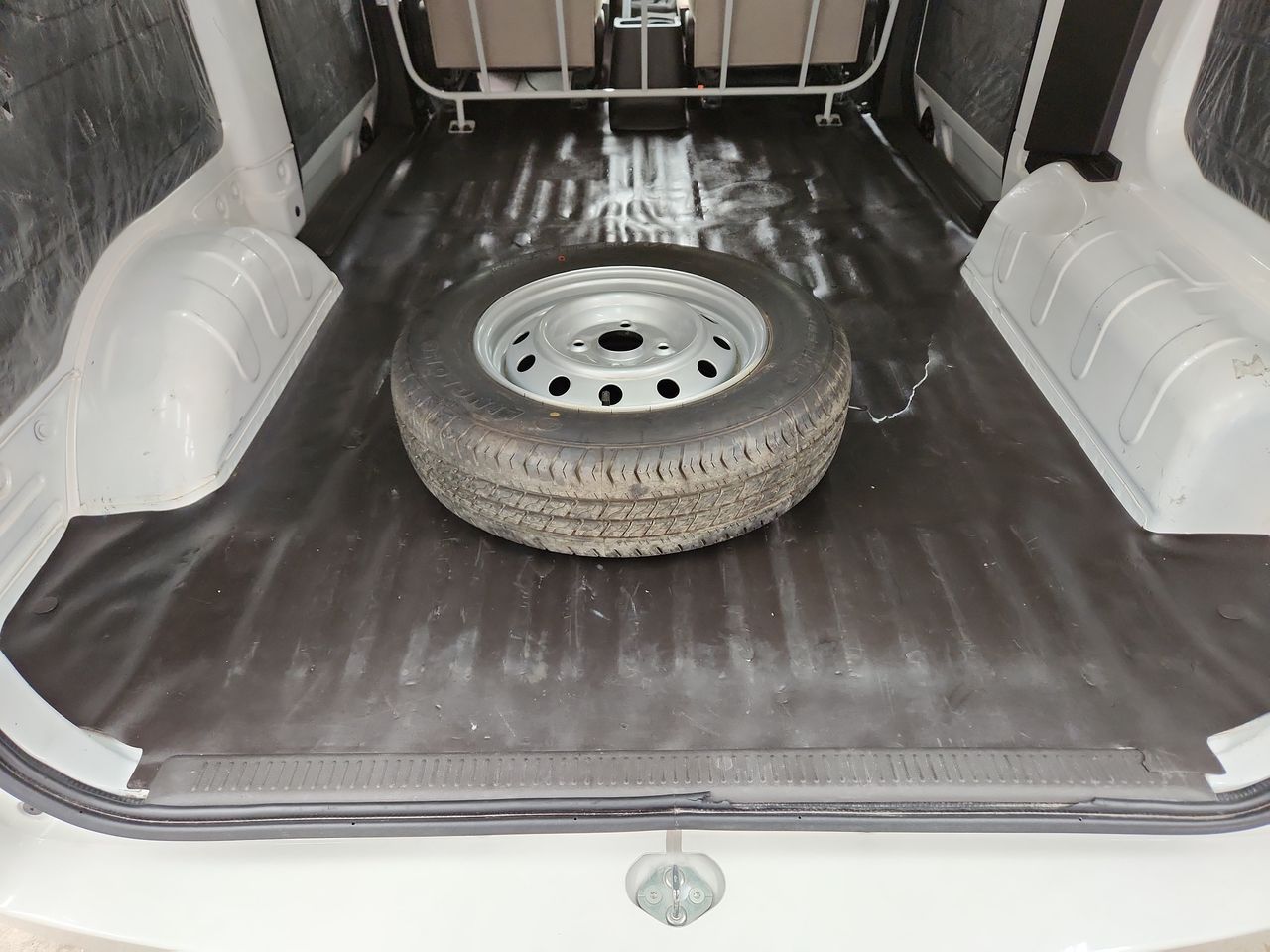 2022 Chevrolet TORNADO VAN LS B