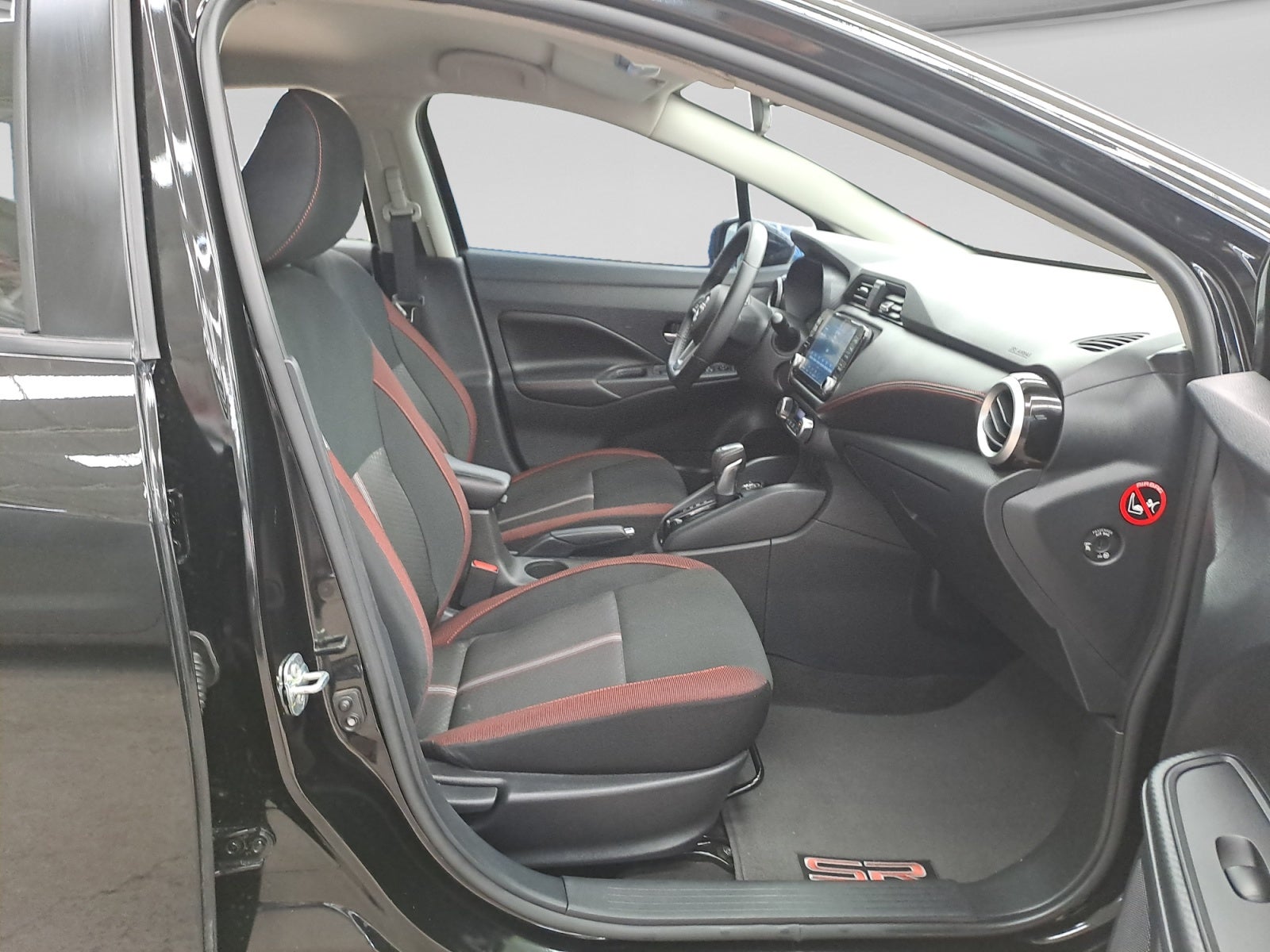 2025 Nissan VERSA SR CVT 25