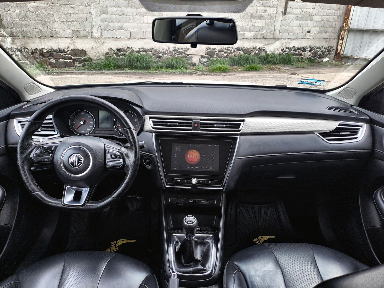 2023 MG MG5 1.5L COM EXCITE MT