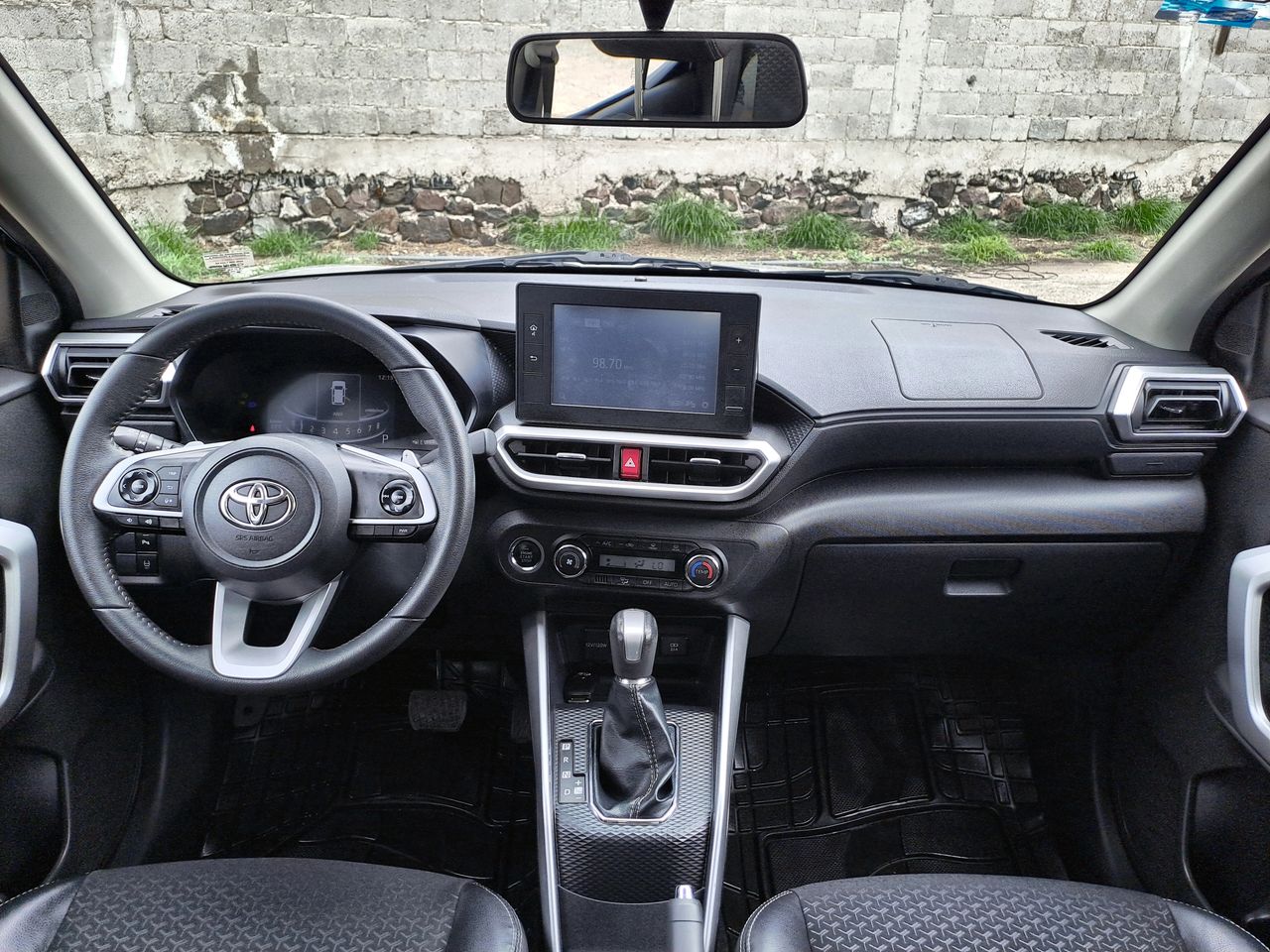 2023 Toyota RAIZE XLE CVT