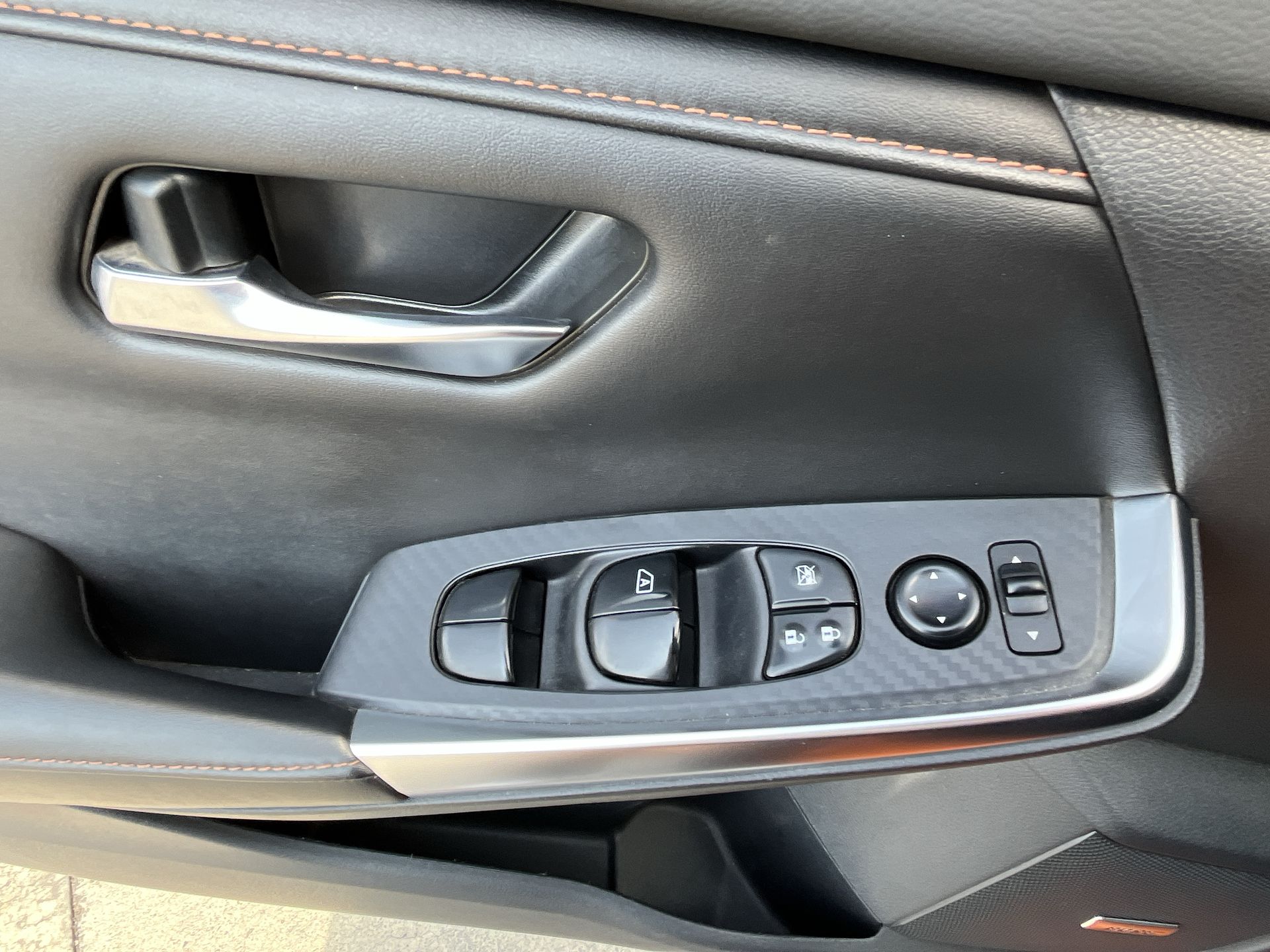 2022 Nissan SENTRA SR CVT