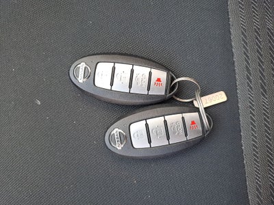 2022 Nissan VERSA ADVANCE CVT 22