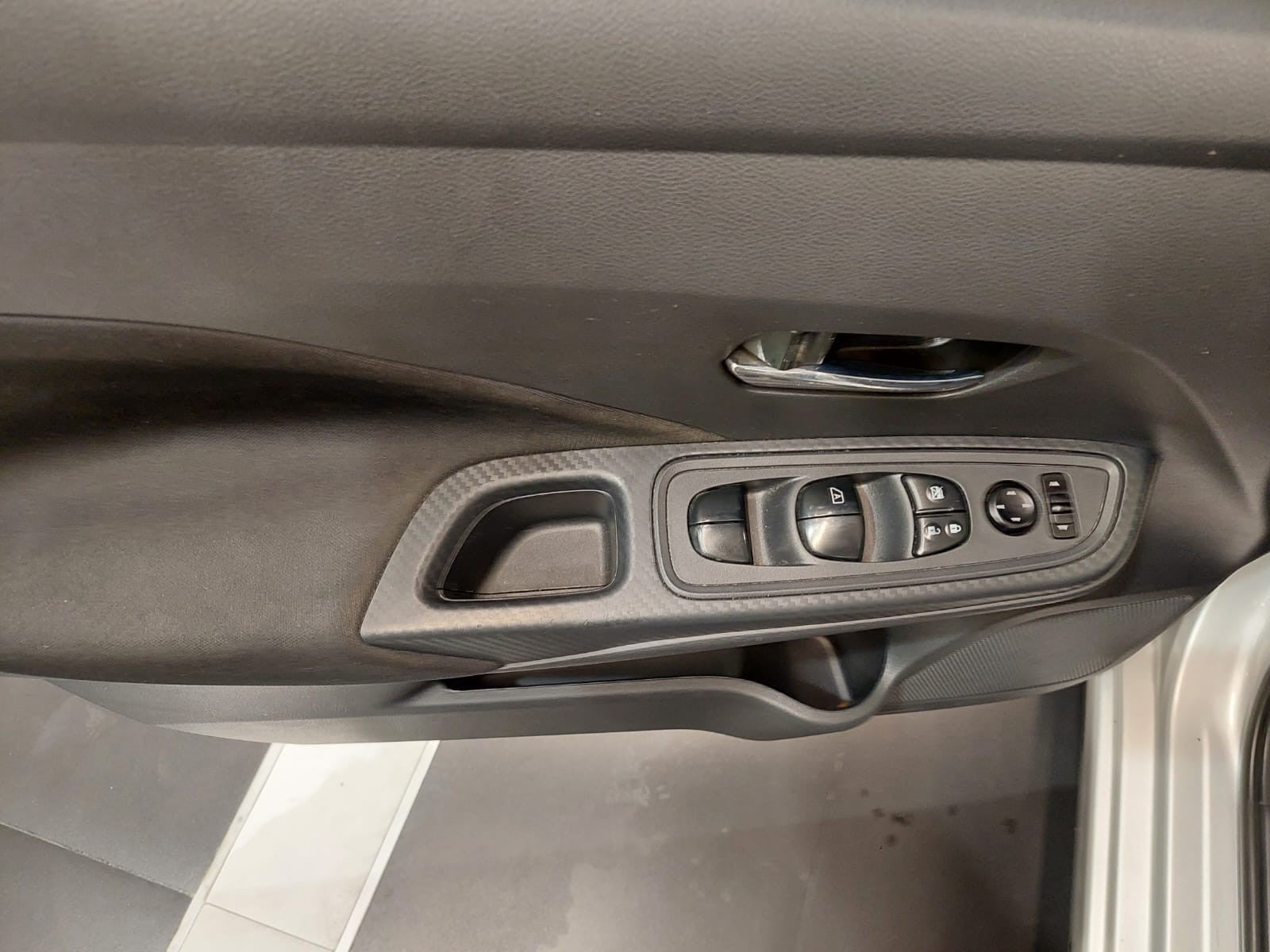 2024 Nissan VERSA ADVANCE CVT 24