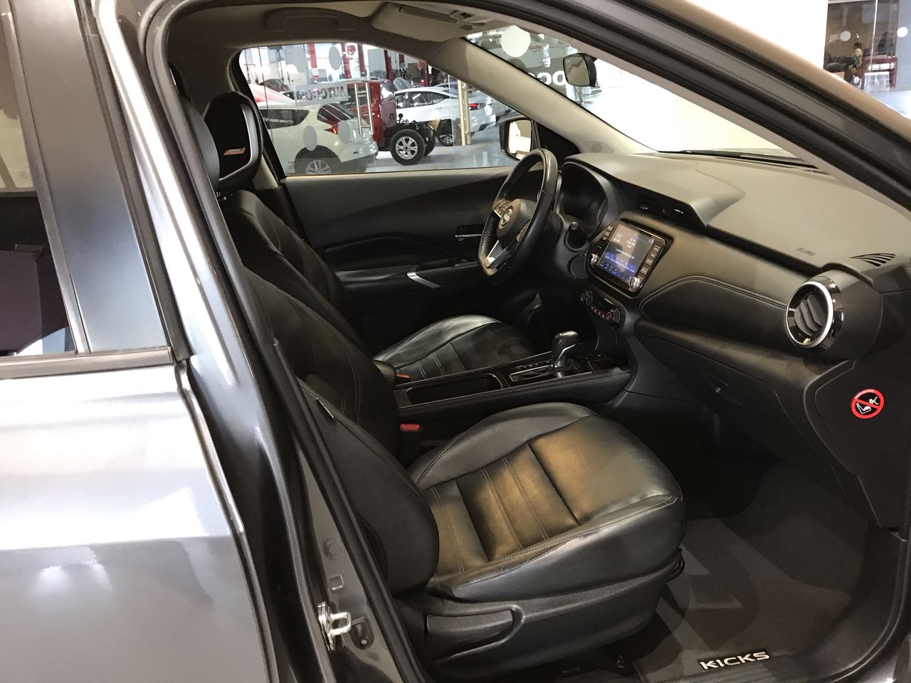 2023 Nissan KICKS PLATINUM 1.6 LTS CVT 23