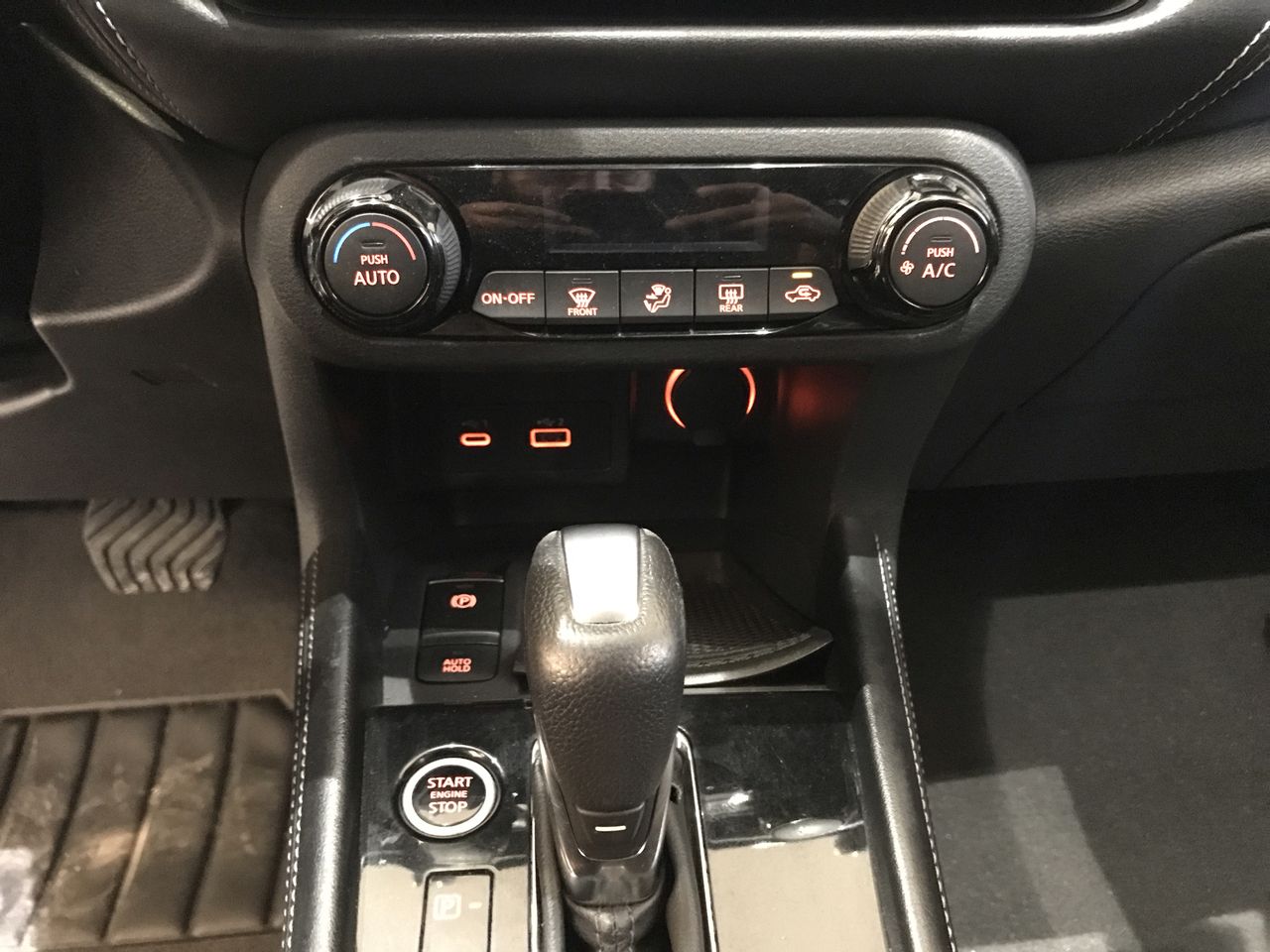 2023 Nissan KICKS PLATINUM 1.6 LTS CVT 23