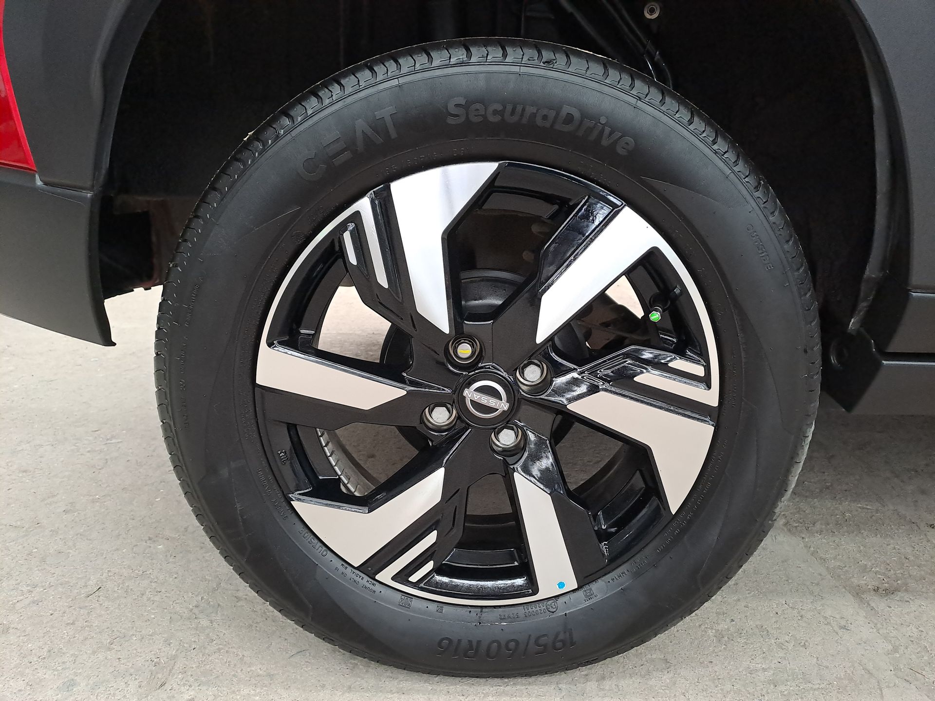 2025 Nissan MAGNITE EXCLUSIVE 1.0 LTS CVT 25