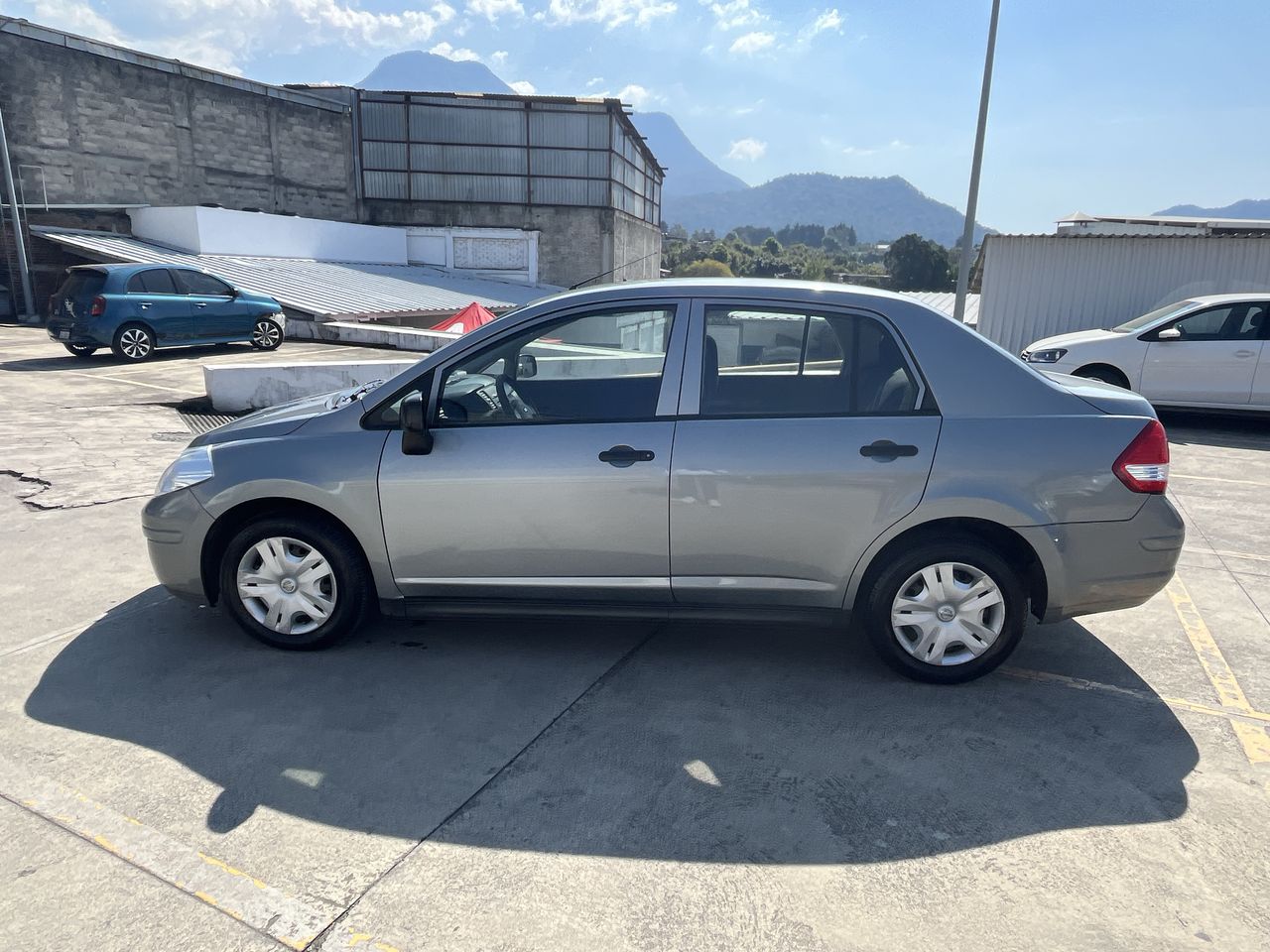 2017 Nissan TIIDA SEDAN DRIVE TM AC 1.6