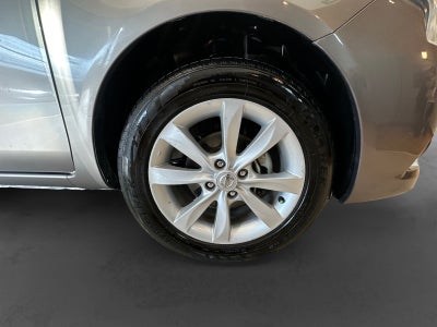 2018 Nissan VERSA ADVANCE MT AC