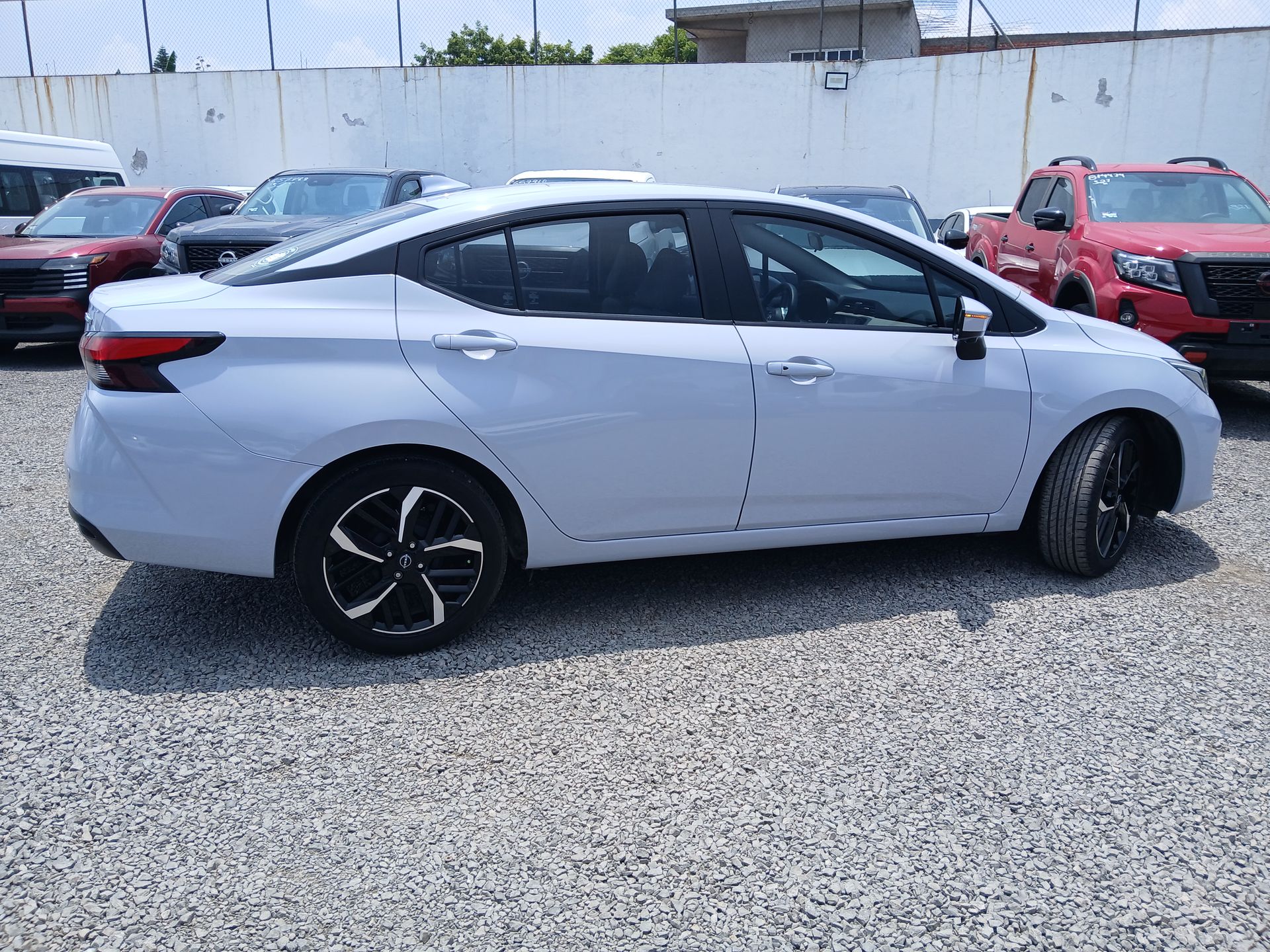 2023 Nissan VERSA EXCLUSIVE CVT 23