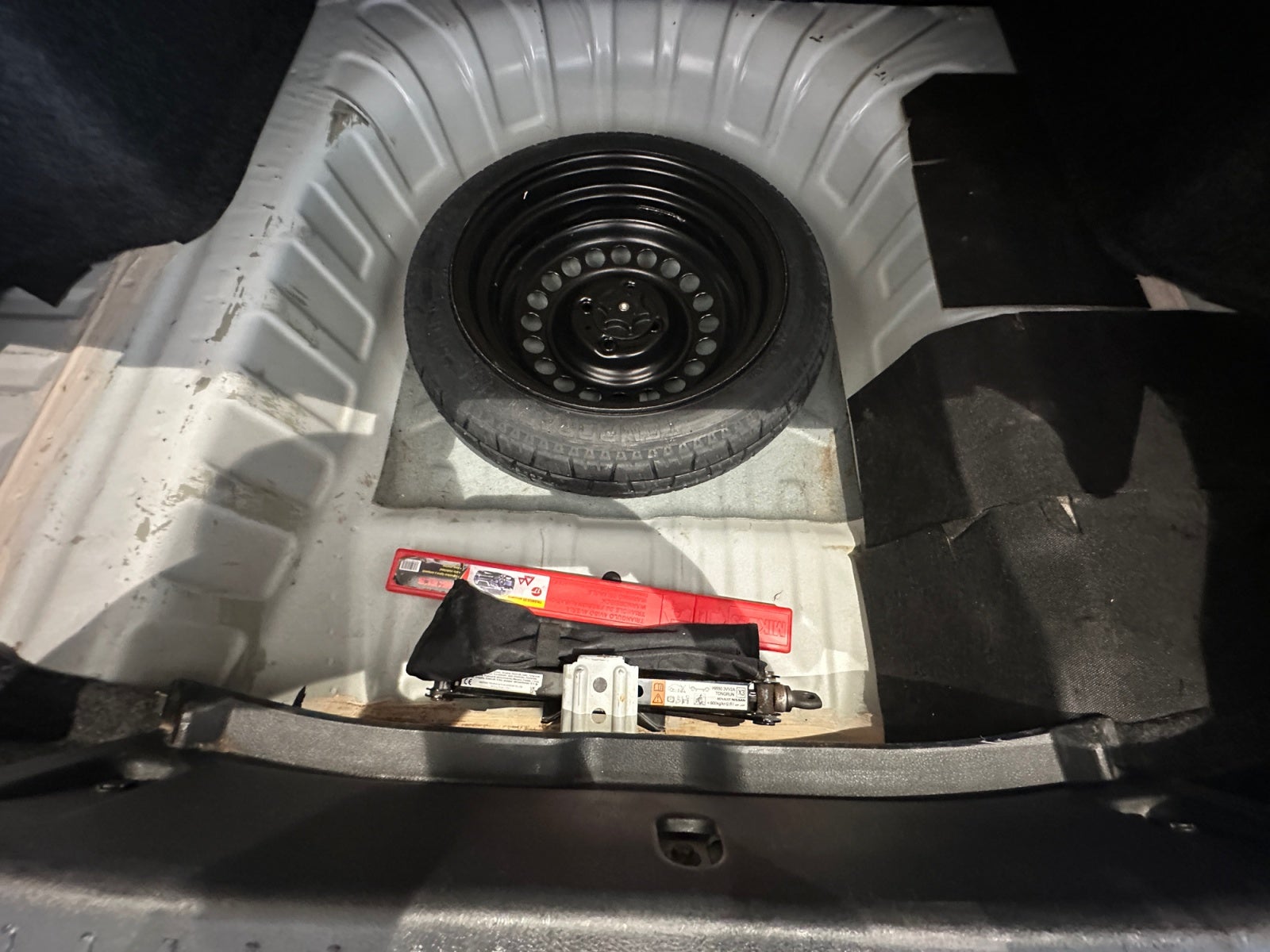 2024 Nissan VERSA SENSE CVT 24