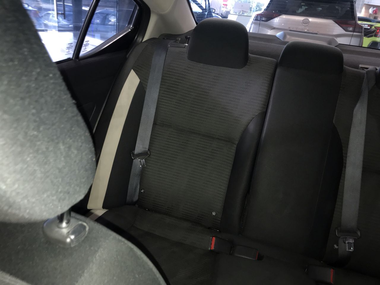 2020 Nissan VERSA ADVANCE MT