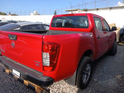 2020 Nissan NP300 DOBLE CABINA DOBLE CABINA SE TM AC PAQ SEG 6VEL