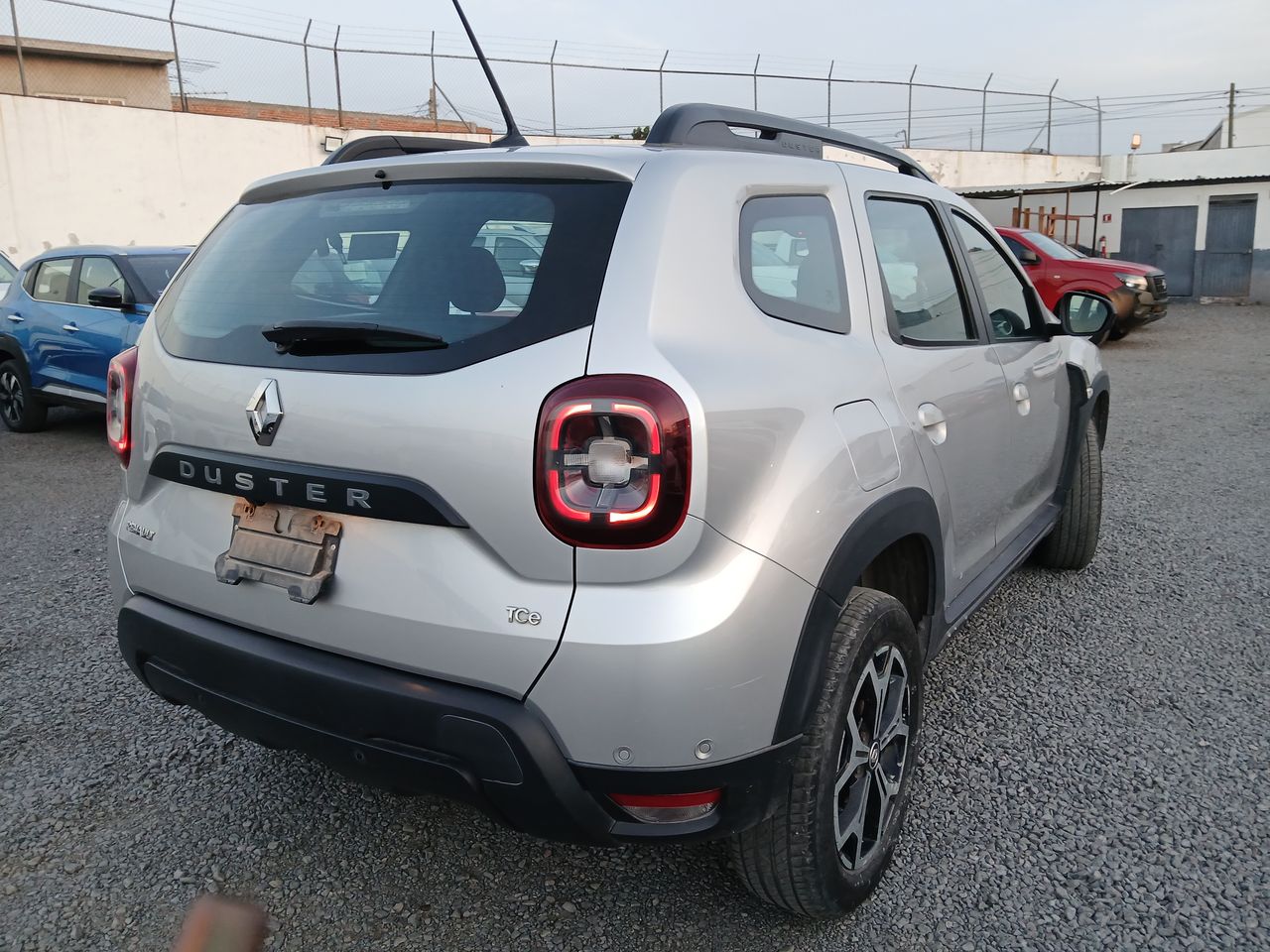 2023 RENAULT DUSTER DUSTER ICONIC CVT