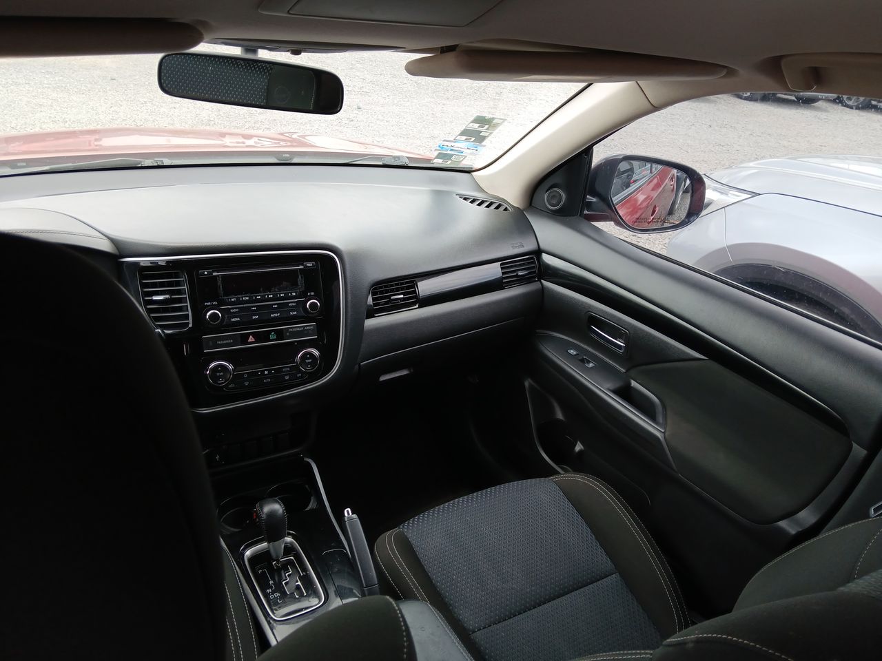 2019 Mitsubishi OUTLANDER ES
