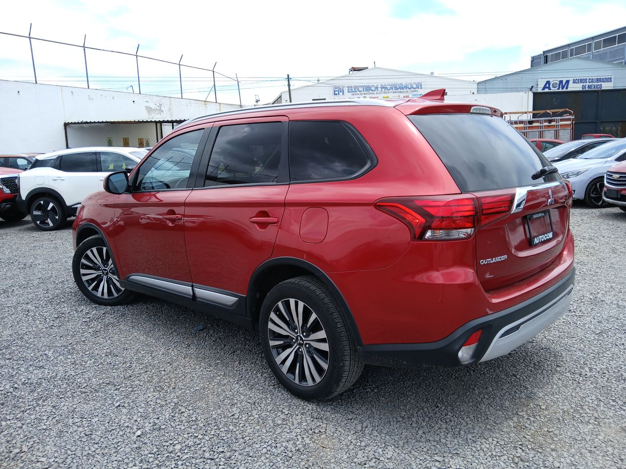 2019 Mitsubishi OUTLANDER ES