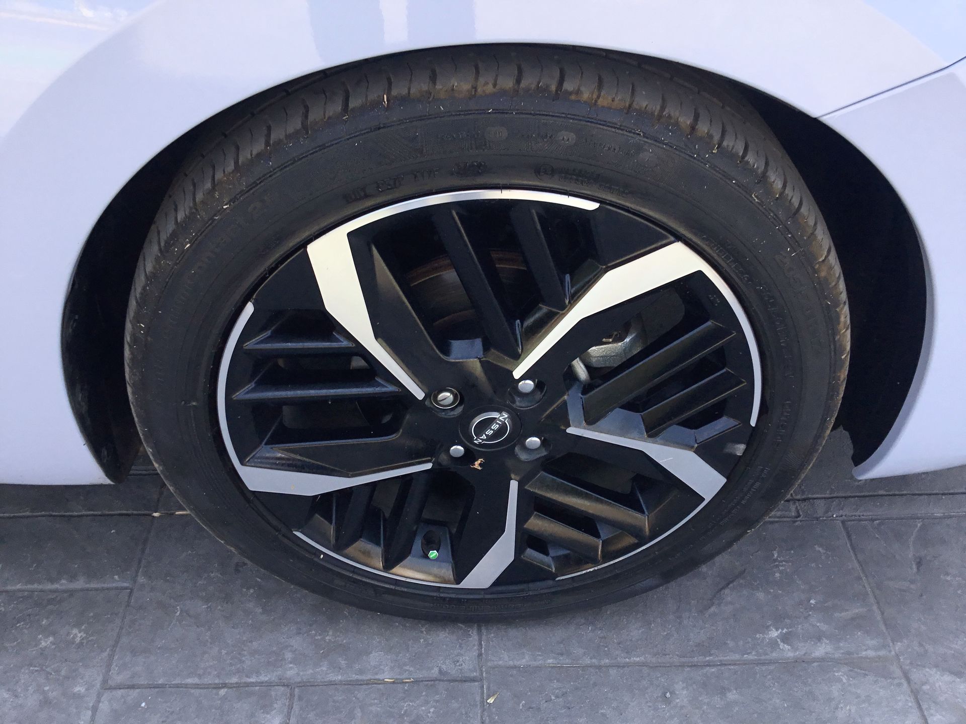 2023 Nissan VERSA EXCLUSIVE CVT 23