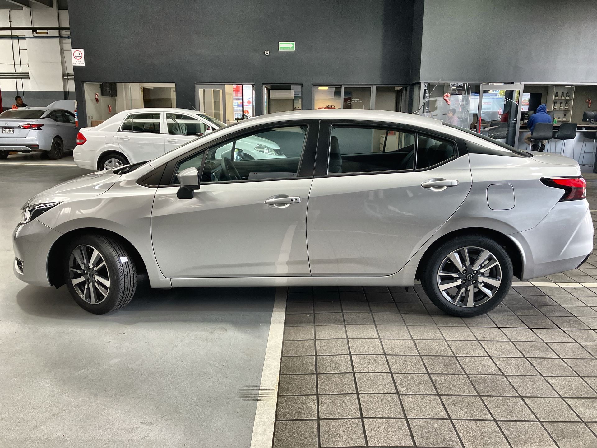 2023 Nissan VERSA ADVANCE CVT 23