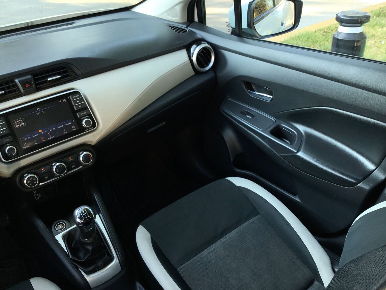 2020 Nissan VERSA ADVANCE MT