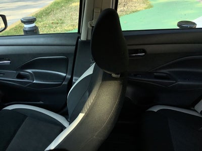 2020 Nissan VERSA ADVANCE MT