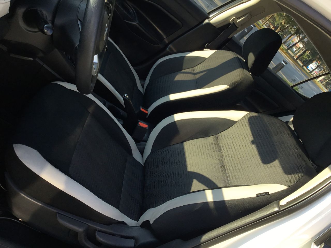 2020 Nissan VERSA ADVANCE MT