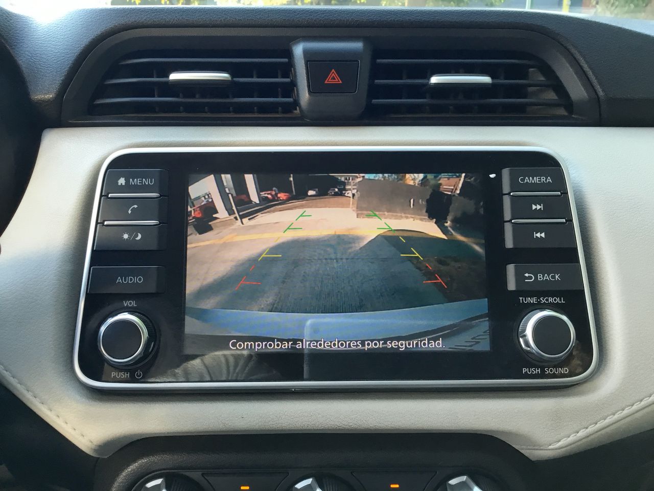 2020 Nissan VERSA ADVANCE MT