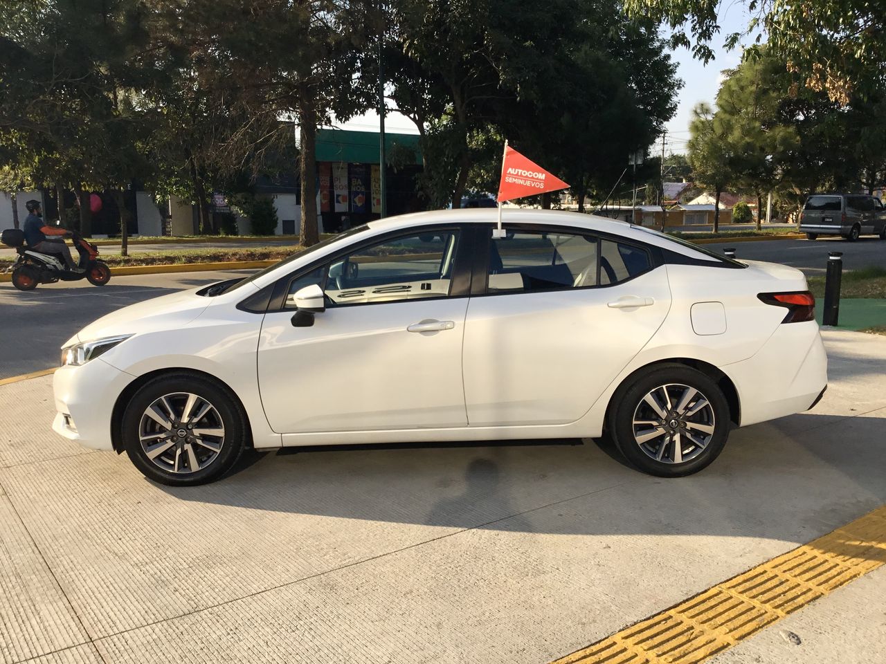 2020 Nissan VERSA ADVANCE MT