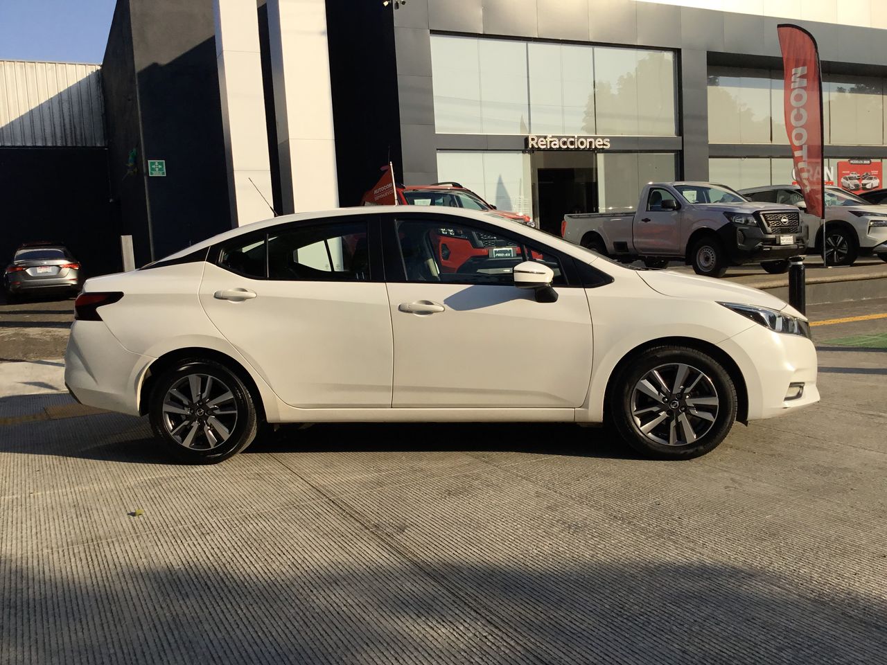 2020 Nissan VERSA ADVANCE MT