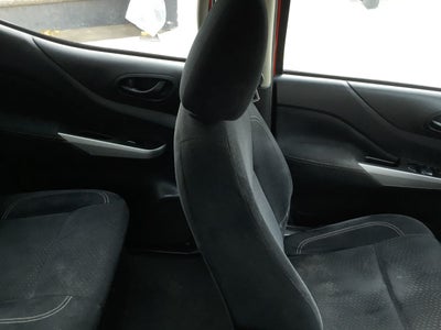 2016 Nissan PICKUP DOBLE CABINA SE TM AC 6VEL