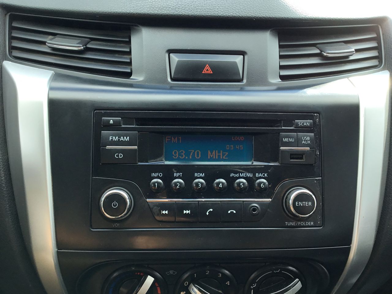 2016 Nissan PICKUP DOBLE CABINA SE TM AC 6VEL