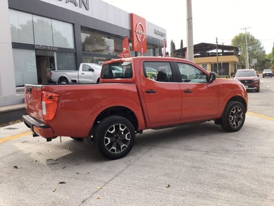 2016 Nissan PICKUP DOBLE CABINA SE TM AC 6VEL