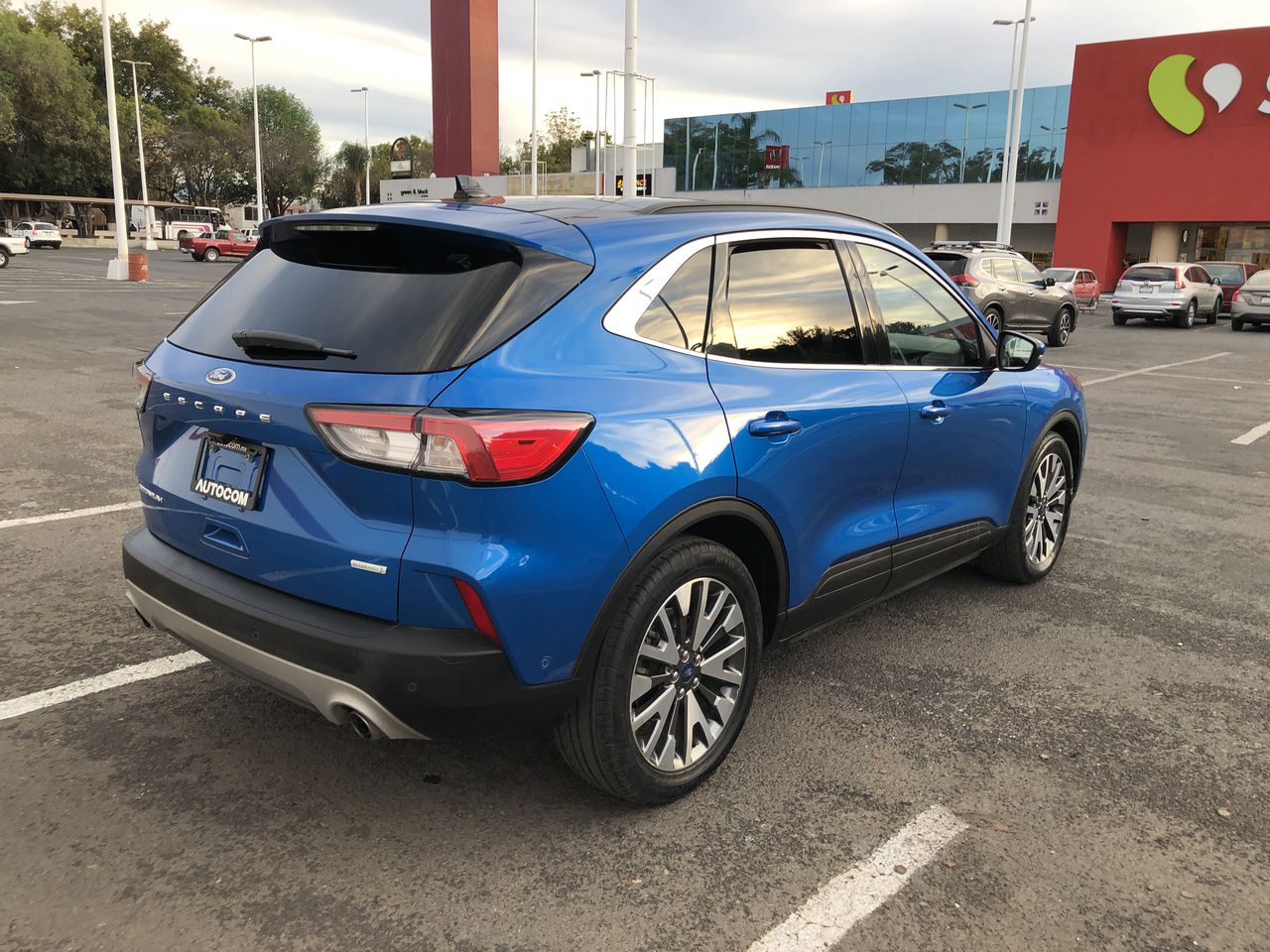 2020 Ford ESCAPE ESCAPE TITANIUM FWD
