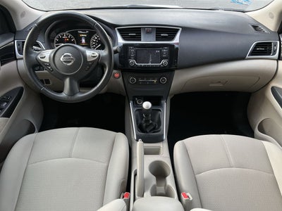2018 Nissan SENTRA ADVANCE MT