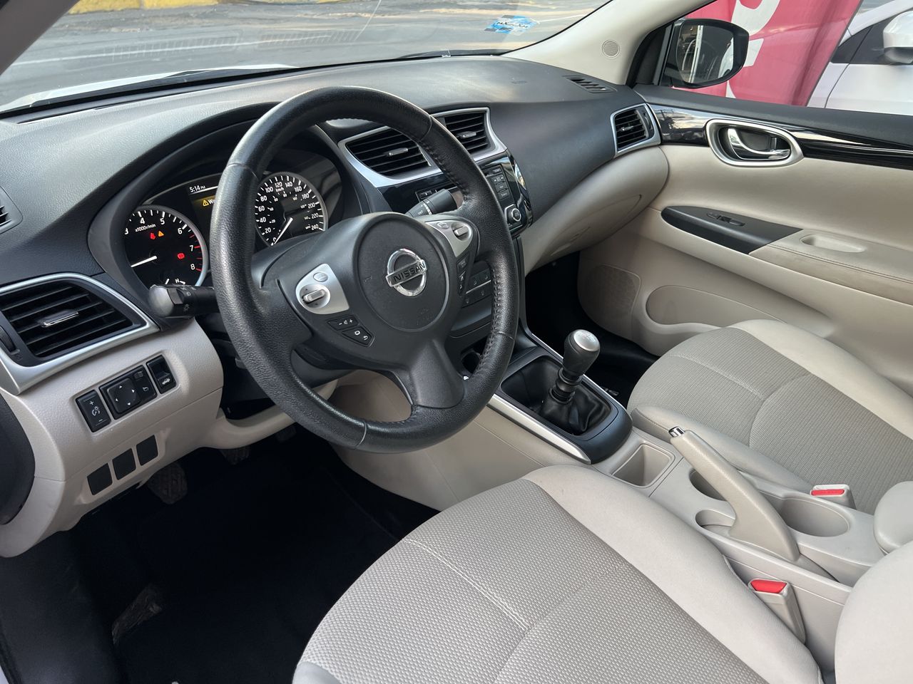 2018 Nissan SENTRA ADVANCE MT