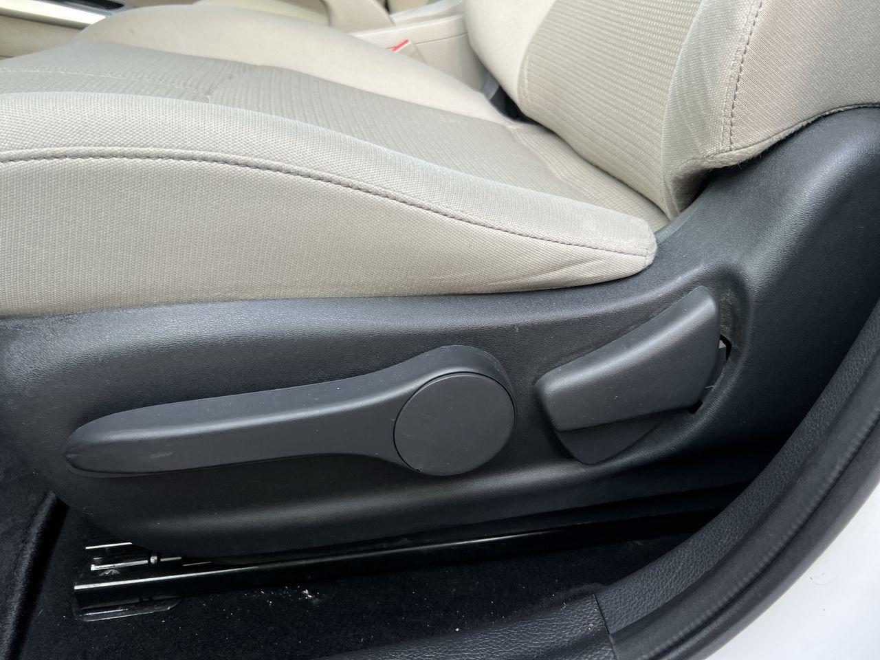 2018 Nissan SENTRA ADVANCE MT